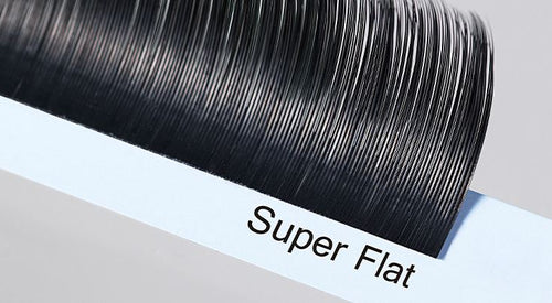 What Are Flat Lashes?