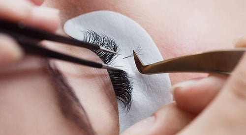 The 7 worst things a lash technician can do