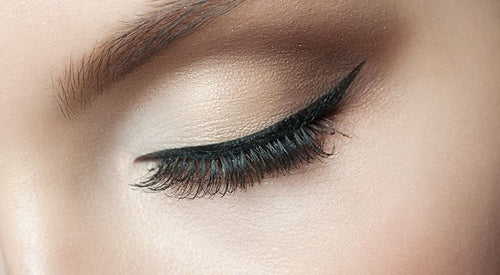 Can you wear makeup with eyelash extensions?